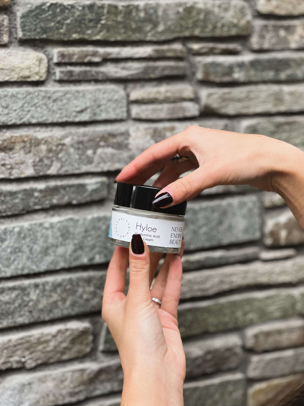 Hyloe 24ωρη Ενυδατική Κρέμα Προσώπου Ημέρας με Υαλουρονικό Οξύ